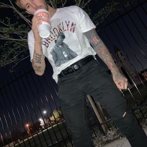 Meet your Posher, Eric